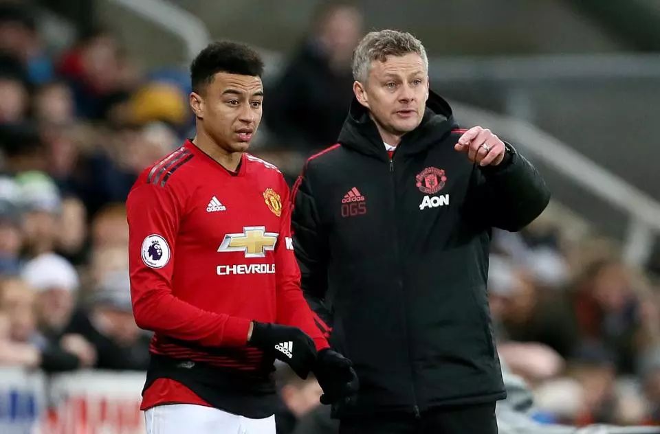 中国足球的 中国足球的