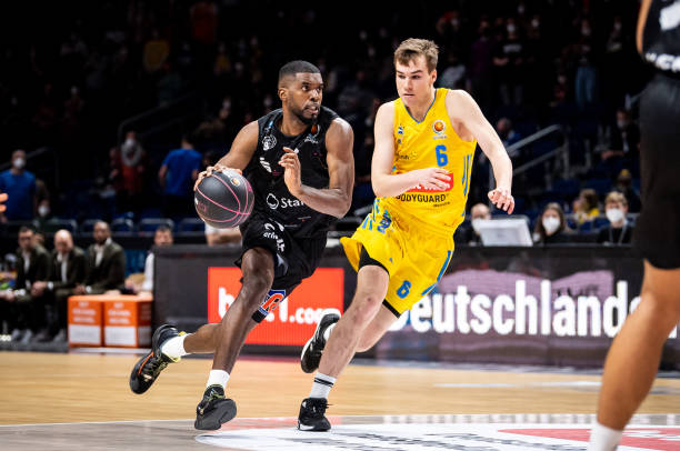 再攀高峰一 再攀高峰一